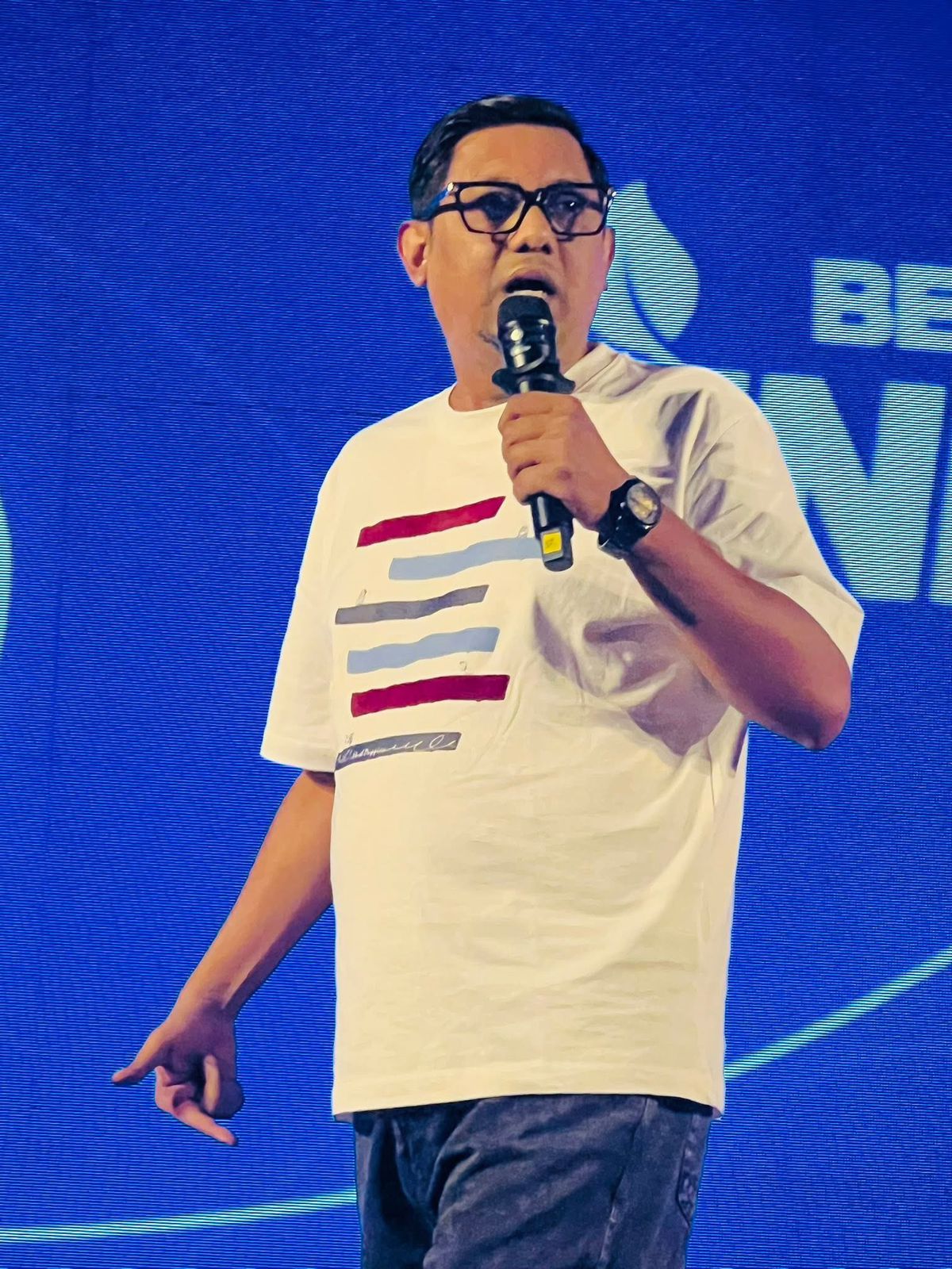 Stage moment